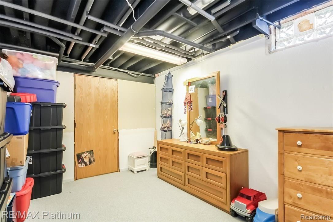 6793 Kestrel Ridge Road Brighton, MI 48116 - Photo 29 of 37 053-Storage-2502286-medium.jpg