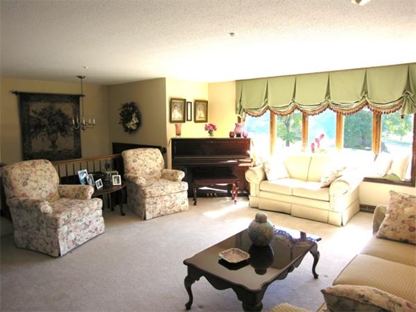 6 Marks Road Weymouth, MA 02189 - Photo 3 of 28 Gallery Image 3