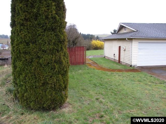 8292 Liberty Road South Salem, OR 97306 - Photo 27 of 29 a view of a house with a yard