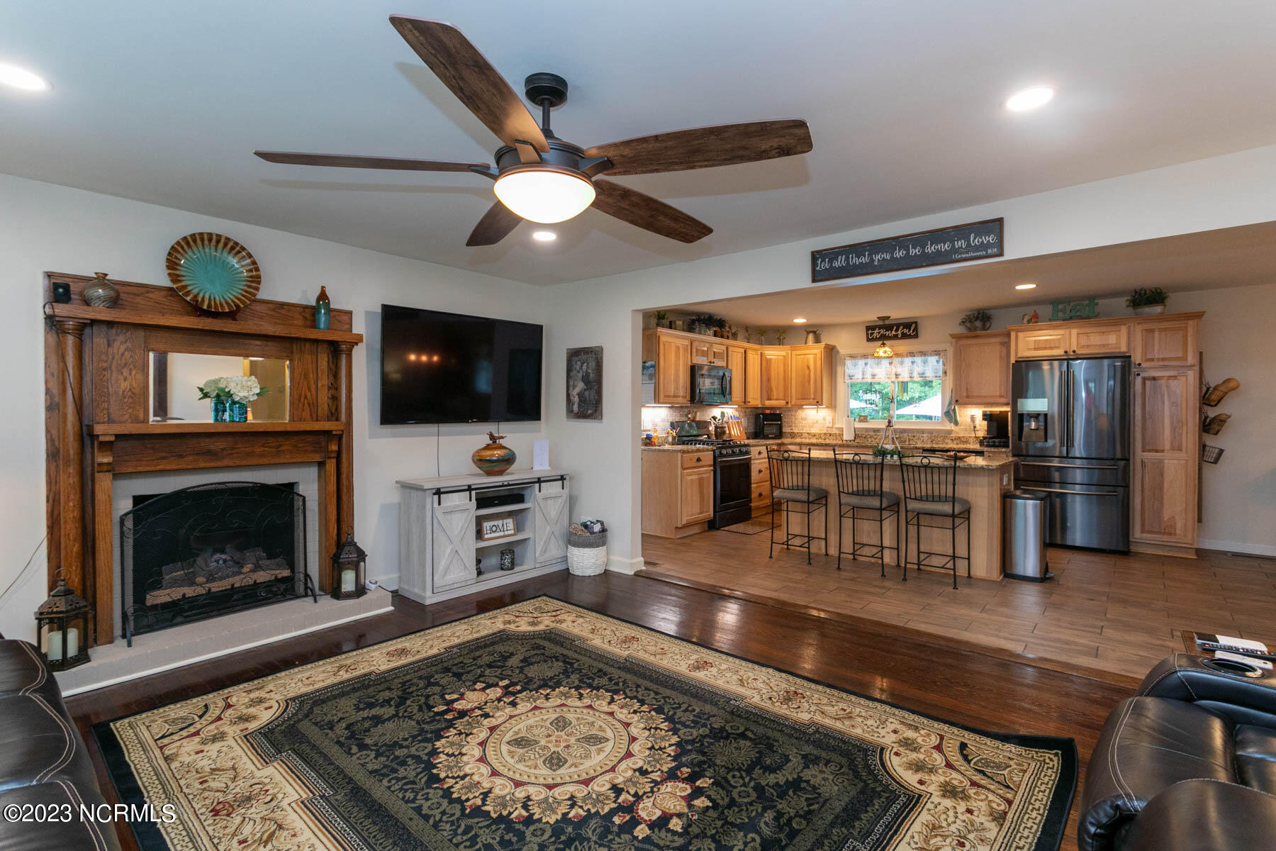 1259 Peace Road Carthage, NC 28327 - Photo 2 of 50 living room1