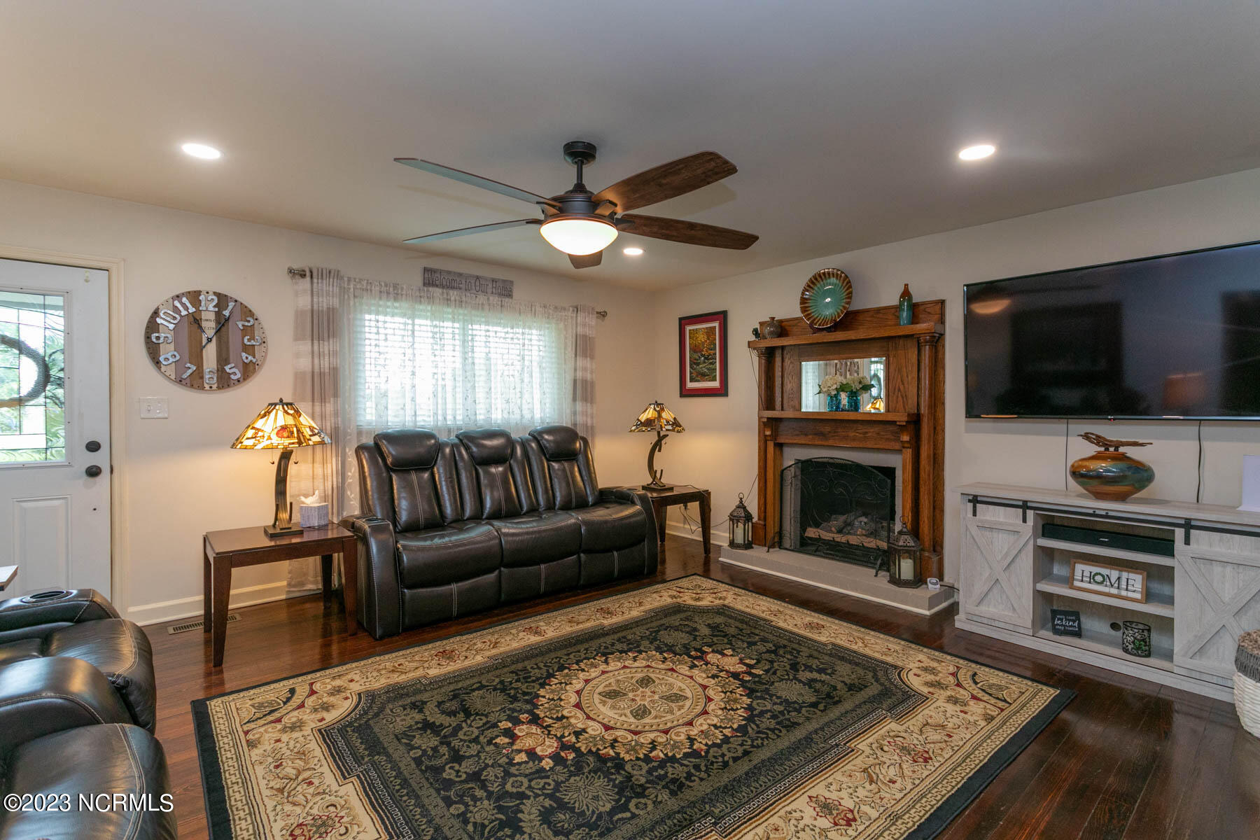 1259 Peace Road Carthage, NC 28327 - Photo 4 of 50 living room3