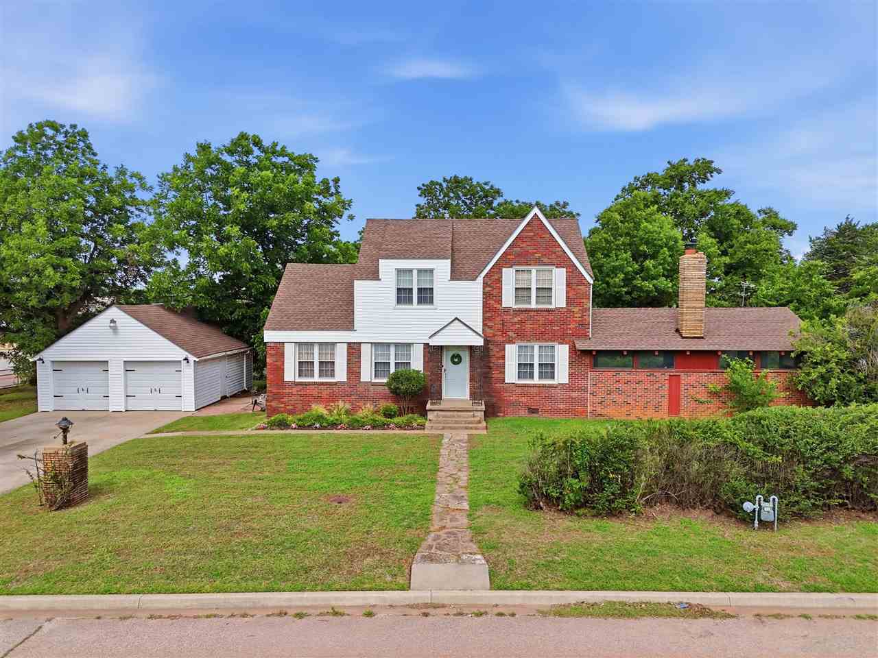 601 North 14th Street Perry, OK 73077 - Photo 2 of 43 Gallery Image 2