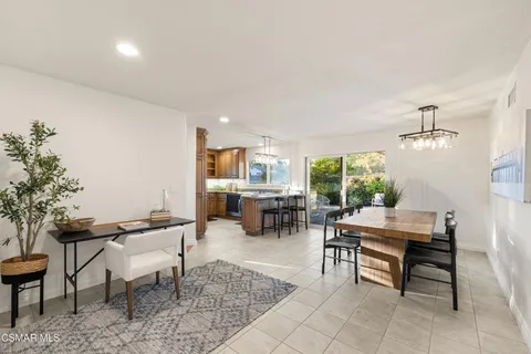 $1,099,000 | 121 Windsong Street, Thousand Oaks, CA 91360