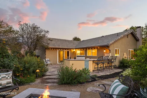 $1,099,000 | 121 Windsong Street, Thousand Oaks, CA 91360