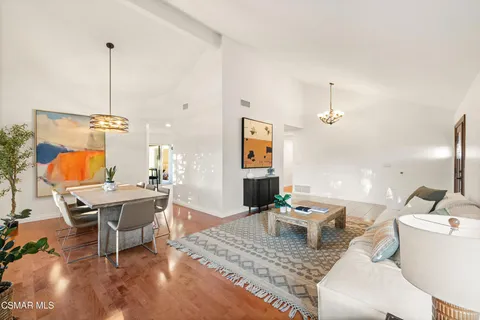 $1,099,000 | 121 Windsong Street, Thousand Oaks, CA 91360