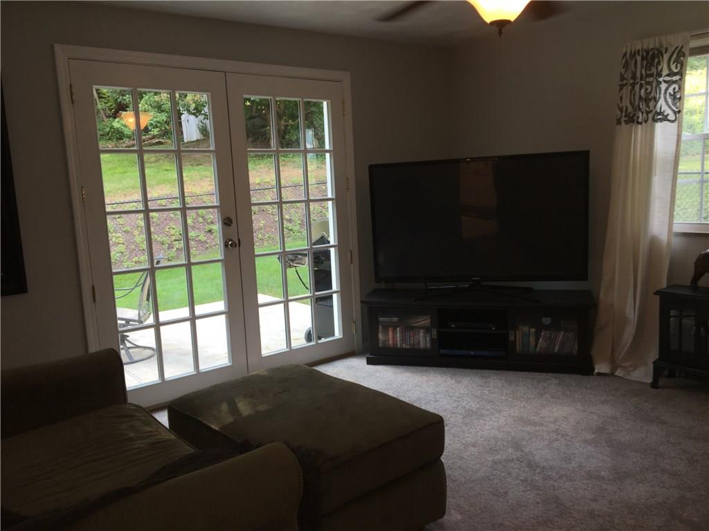 824 Middle Road Pittsburgh, PA 15234 - Photo 14 of 25 Gallery Image 14