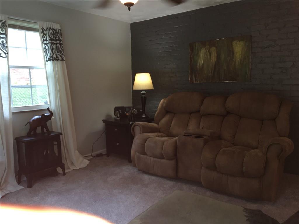824 Middle Road Pittsburgh, PA 15234 - Photo 15 of 25 Gallery Image 15