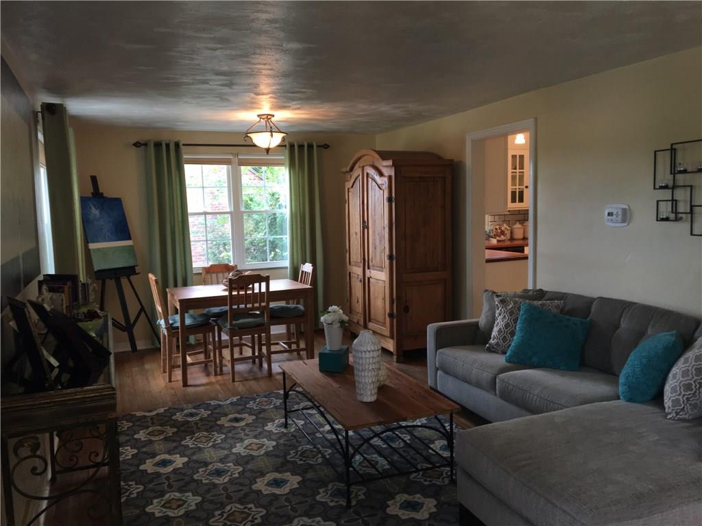 824 Middle Road Pittsburgh, PA 15234 - Photo 3 of 25 Gallery Image 3