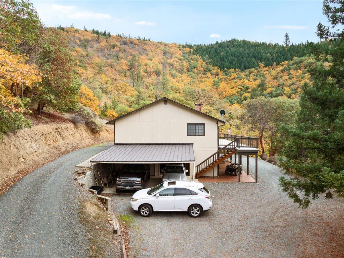 3116 Wards Creek Road Rogue River, OR 97537 - Photo 4 of 31 29-DJI_0057