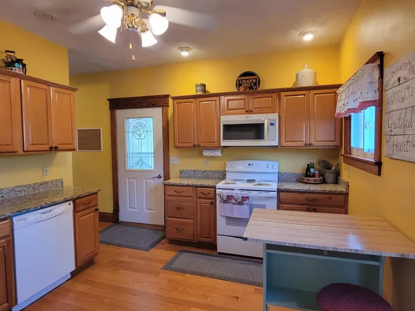 $314,900 | 701 East 2nd Avenue, Brodhead, WI 53520
