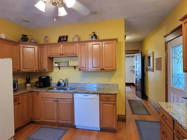 $314,900 | 701 East 2nd Avenue, Brodhead, WI 53520