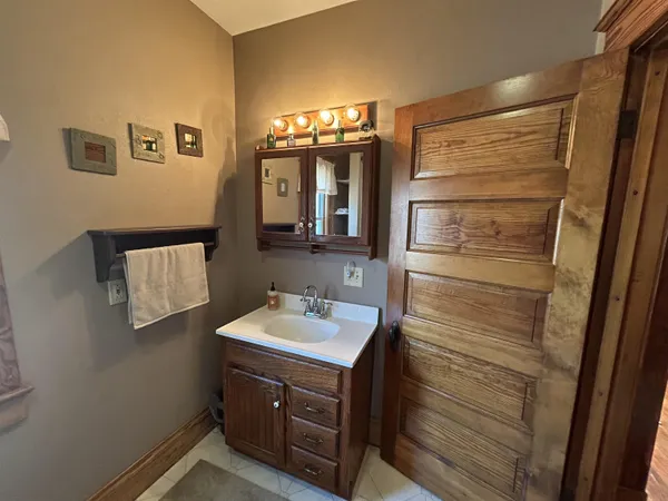 $314,900 | 701 East 2nd Avenue, Brodhead, WI 53520