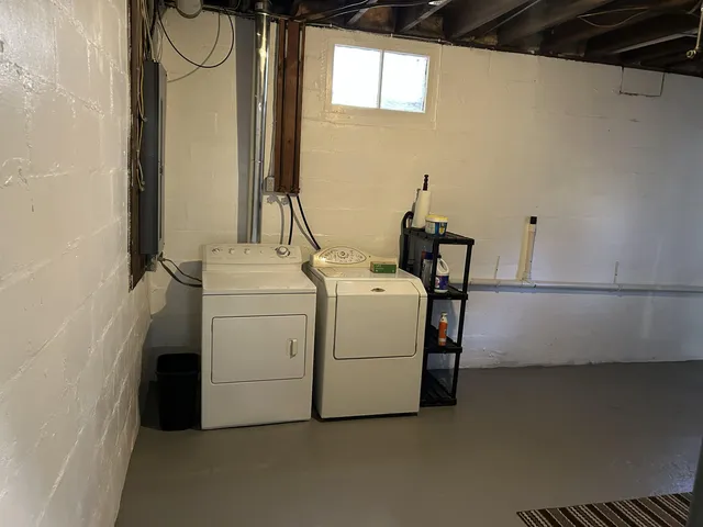 $349,900 | 701 East 2nd Avenue, Brodhead, WI 53520