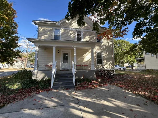 $314,900 | 701 East 2nd Avenue, Brodhead, WI 53520