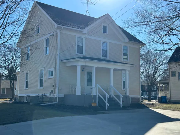 $314,900 | 701 East 2nd Avenue, Brodhead, WI 53520