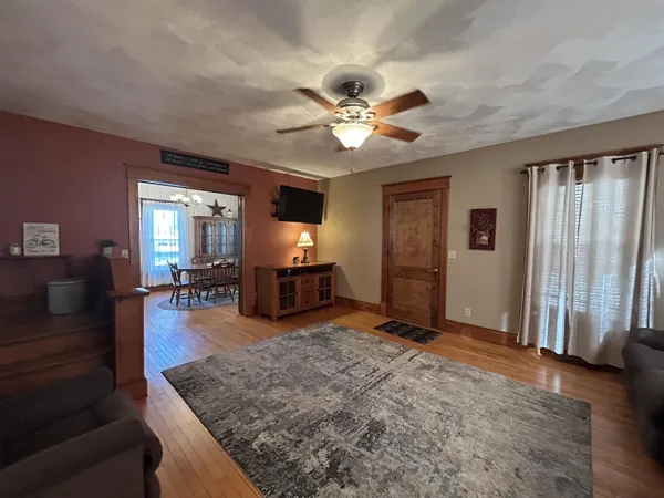$314,900 | 701 East 2nd Avenue, Brodhead, WI 53520