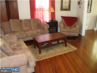 106 Fenwick Road Cherry Hill, NJ 08034 - Photo 6 of 12 Living Room