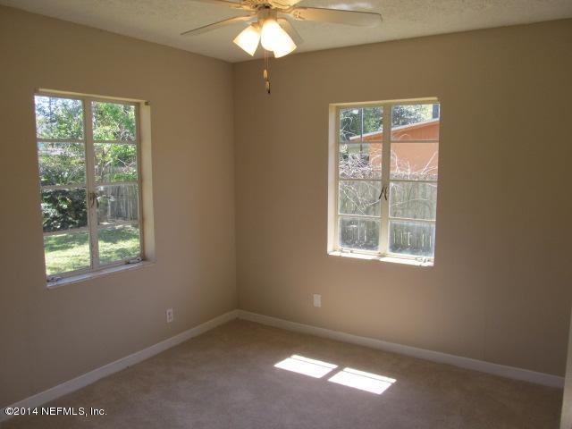 505 Glynlea Road Jacksonville, FL 32216 - Photo 5 of 11 IMG_9609