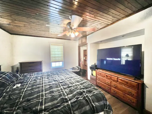 $289,900 | 3151 East Bacon Road, Hillsdale, MI 49242