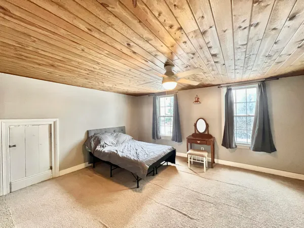 $269,900 | 3151 East Bacon Road, Hillsdale, MI 49242