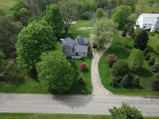 $289,900 | 3151 East Bacon Road, Hillsdale, MI 49242