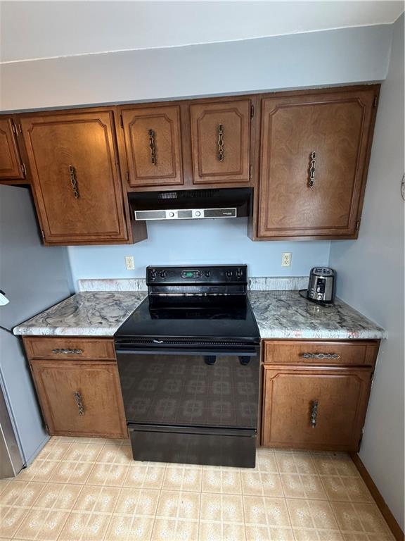 120 South Washington Street, Unit A Butler, PA 16001 - Photo 11 of 27 Kitchen
