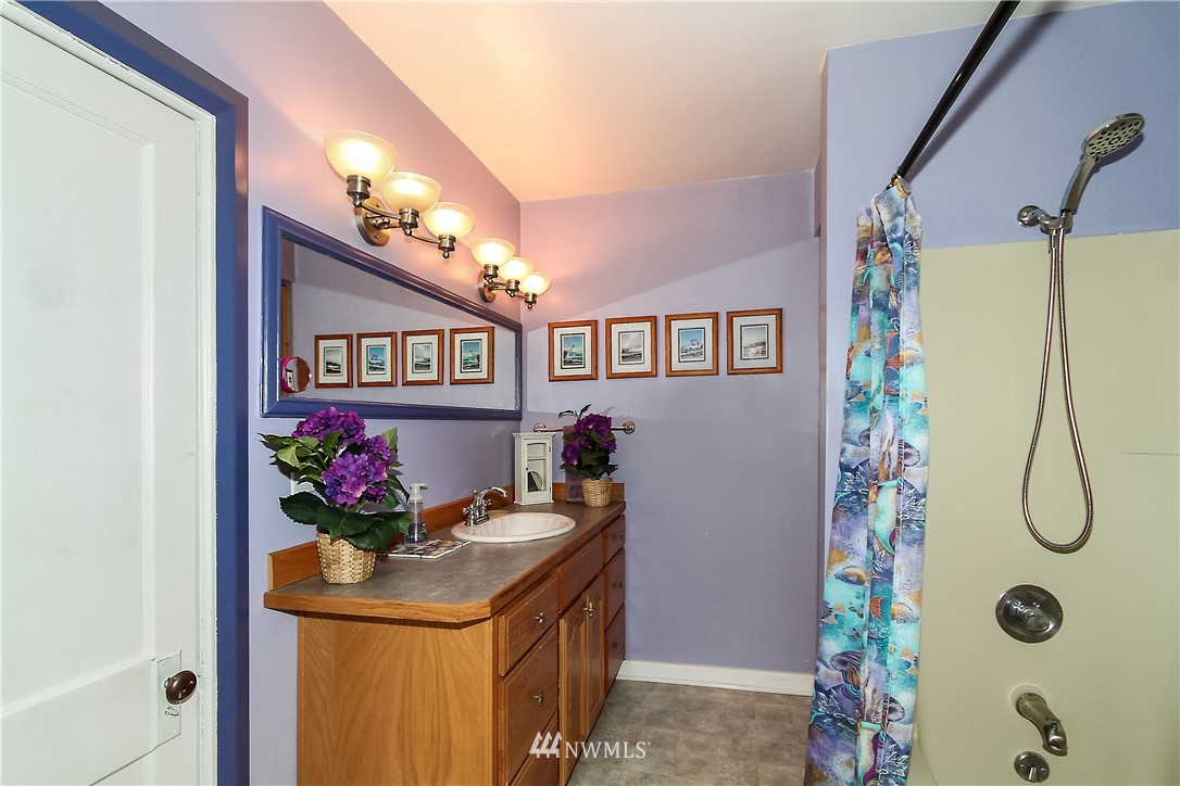 1927 Rucker Avenue Everett, WA 98201 - Photo 10 of 25
