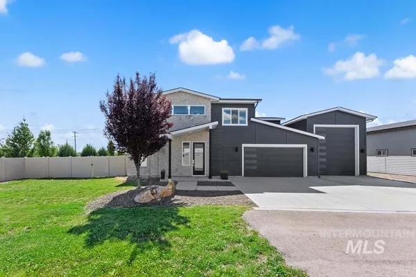 $675,000 | 2349 North Klemmer Avenue, Kuna, ID 83634