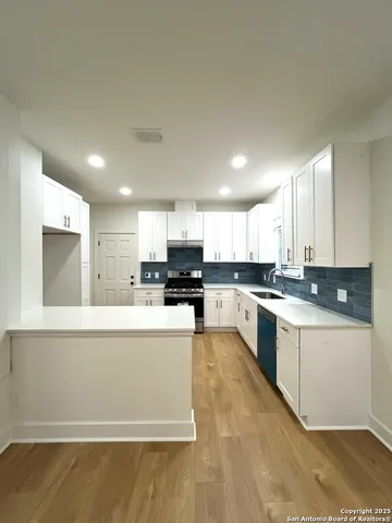 $1,625 | 706 East Evergreen Court, San Antonio, TX 78212