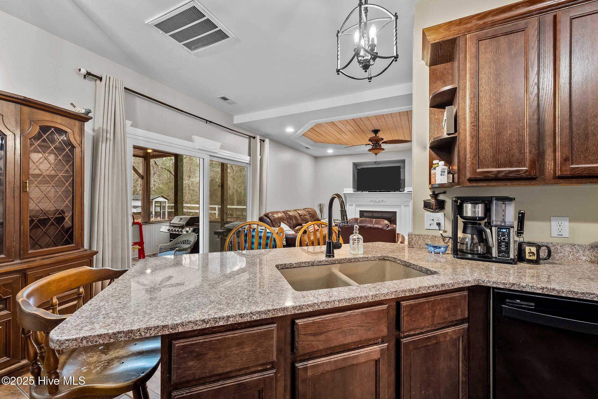 470 Haw Branch Road Richlands, NC 28574 - Photo 17 of 55 Kitchen