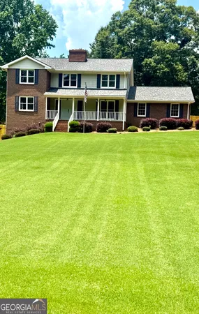 $460,000 | 2080 Castle Lake Drive, Tyrone, GA 30290