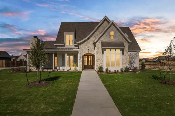 $1,025,000 | 301 Champions Way, McGregor, TX 76657