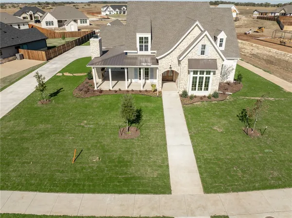 $1,025,000 | 301 Champions Way, McGregor, TX 76657