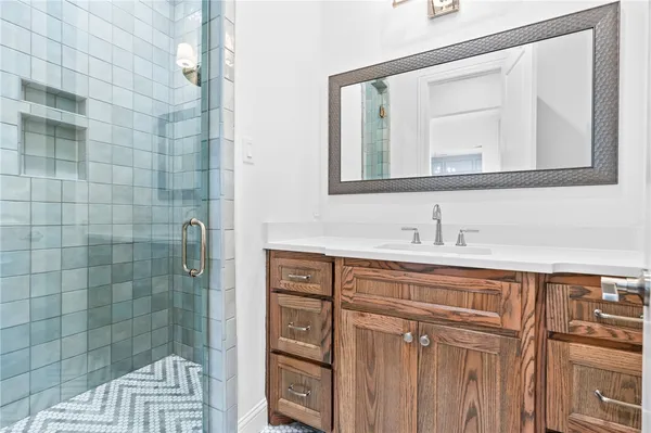 $1,025,000 | 301 Champions Way, McGregor, TX 76657