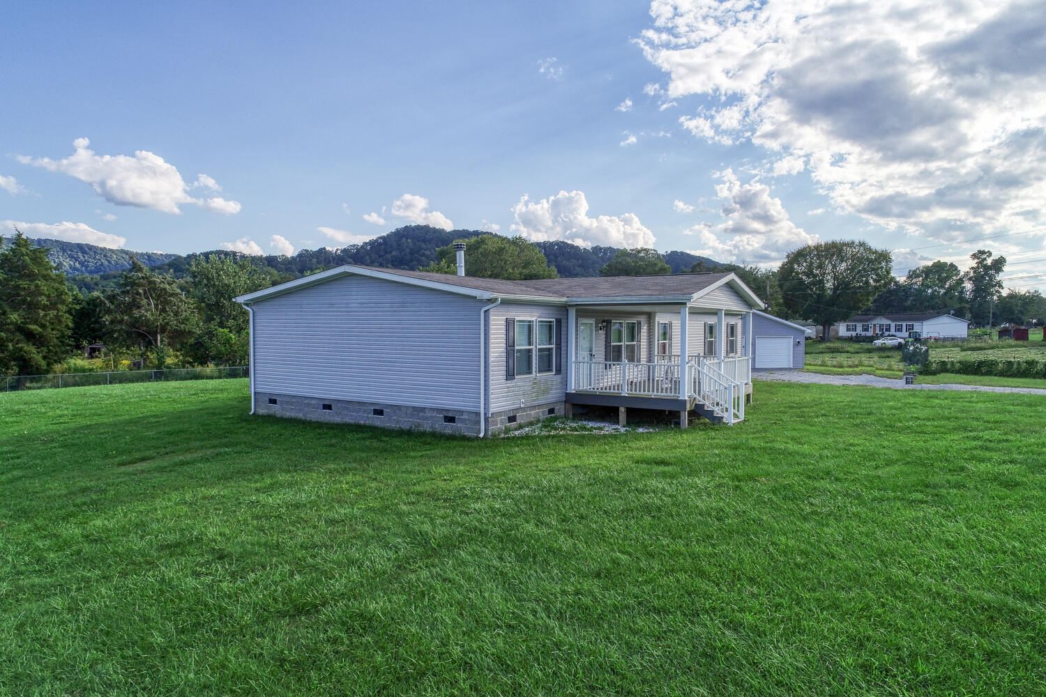 131 Church Road Church Hill, TN 37642 - Photo 6 of 109 BG. 131 Church Rd. CH MLSa (5 of 40)