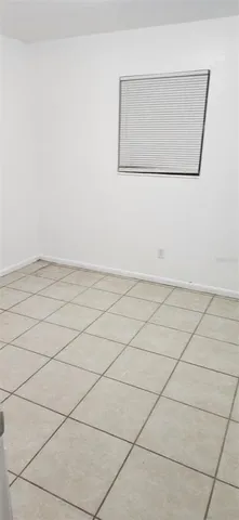 a view of a wall & utility room