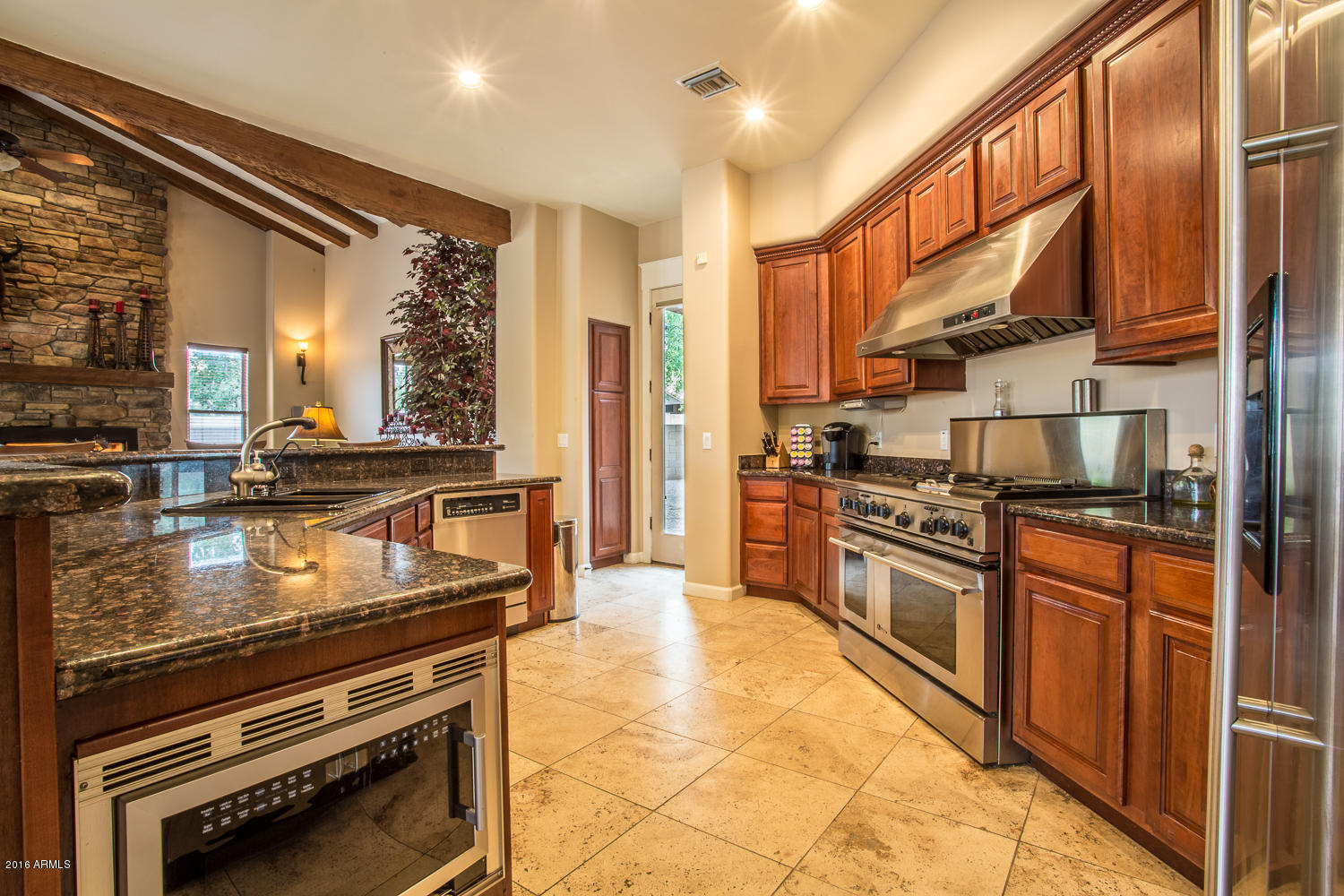 525 East Warner Road Tempe, AZ 85284 - Photo 20 of 65 Kitchen