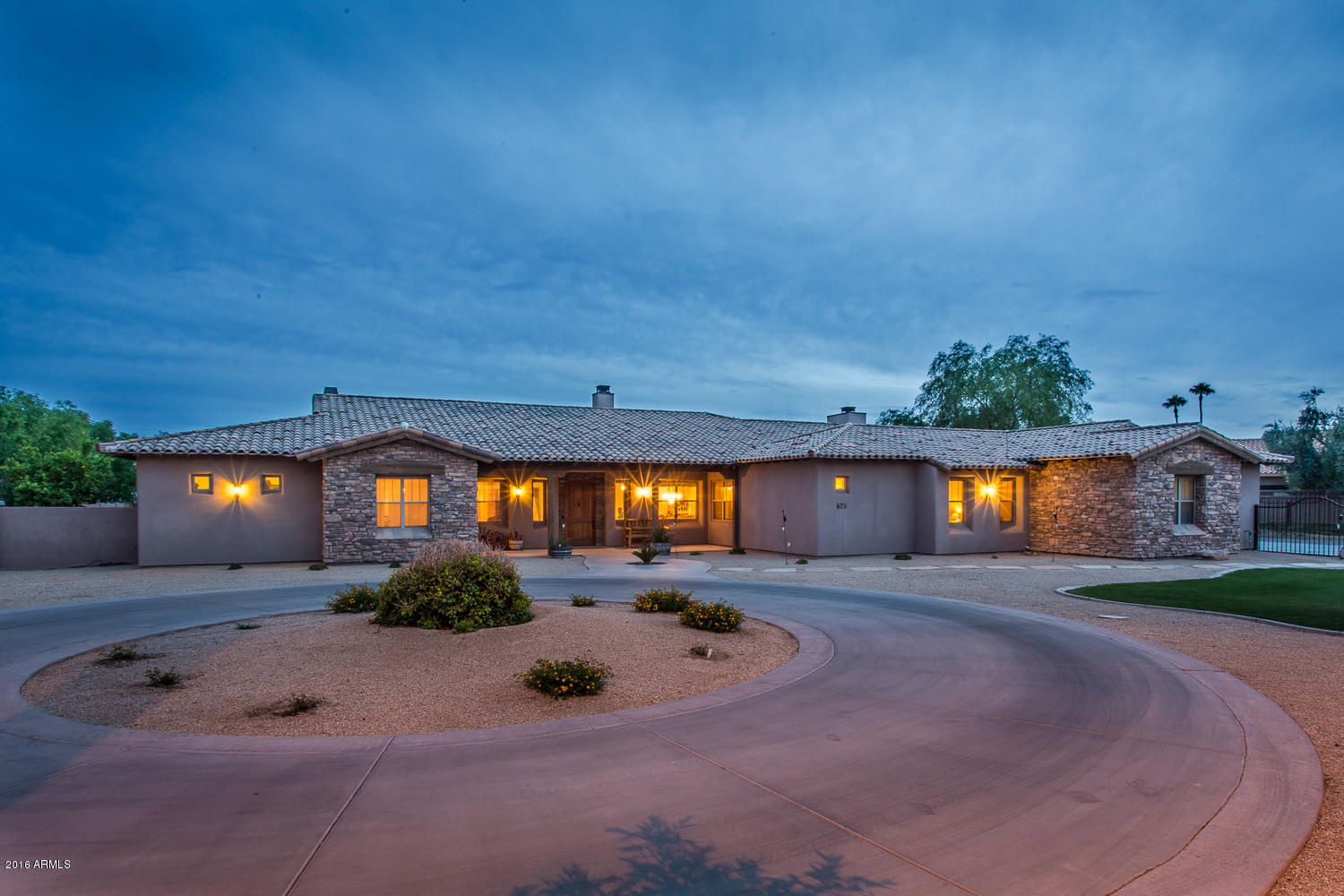 525 East Warner Road Tempe, AZ 85284 - Photo 2 of 65 Front