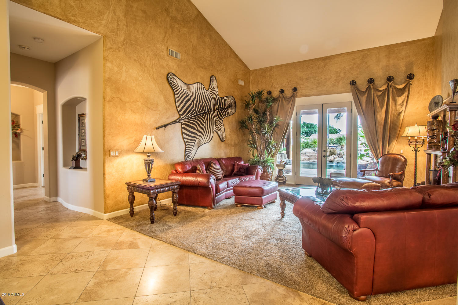 525 East Warner Road Tempe, AZ 85284 - Photo 27 of 65 Living Room