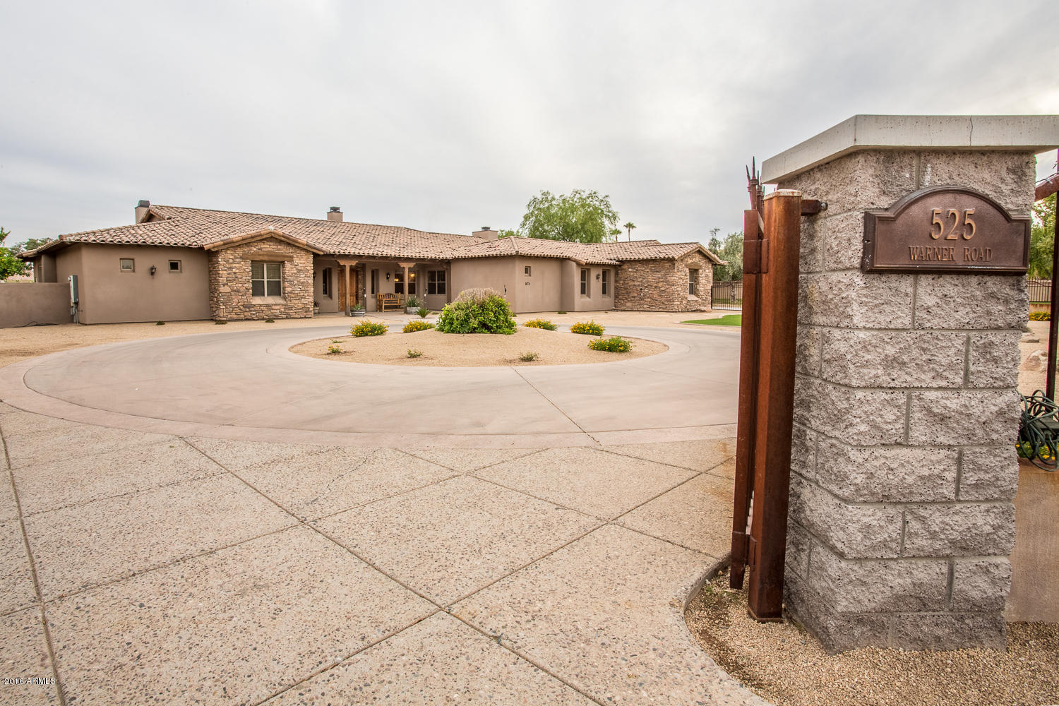 525 East Warner Road Tempe, AZ 85284 - Photo 4 of 65 Front