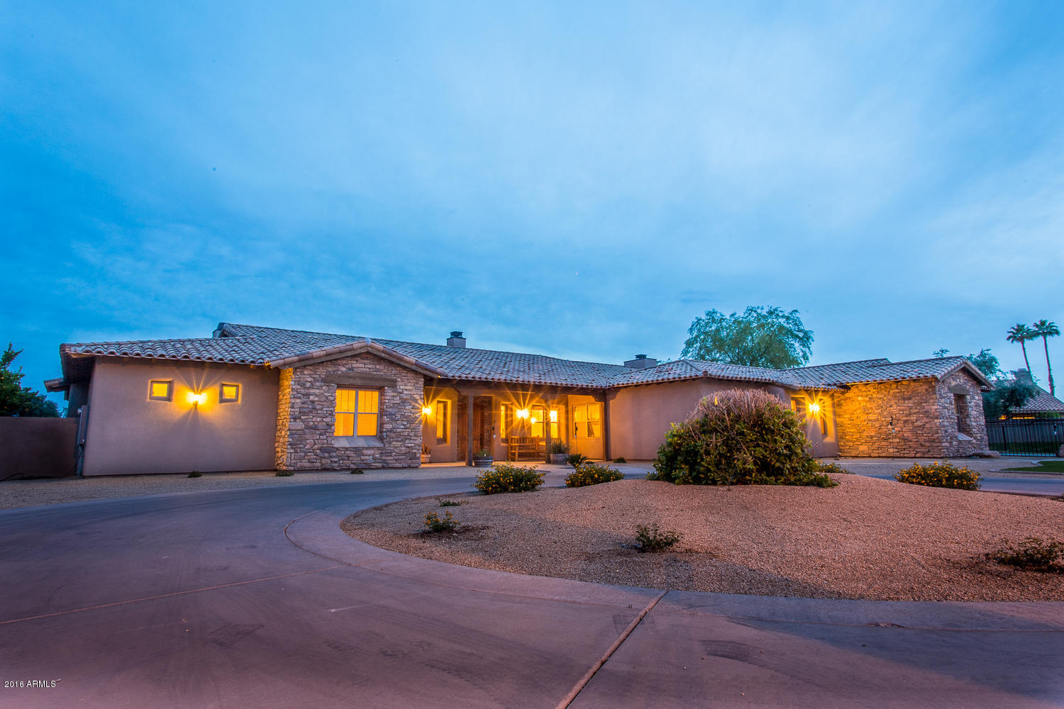 525 East Warner Road Tempe, AZ 85284 - Photo 5 of 65 Front