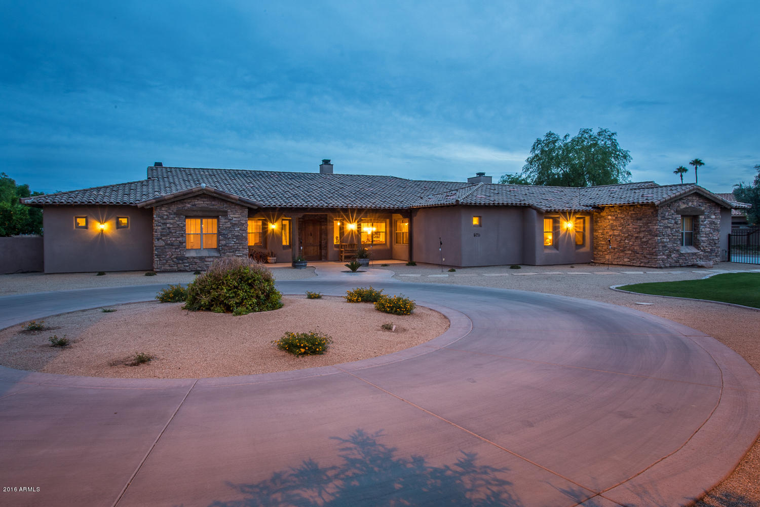 525 East Warner Road Tempe, AZ 85284 - Photo 7 of 65 Front