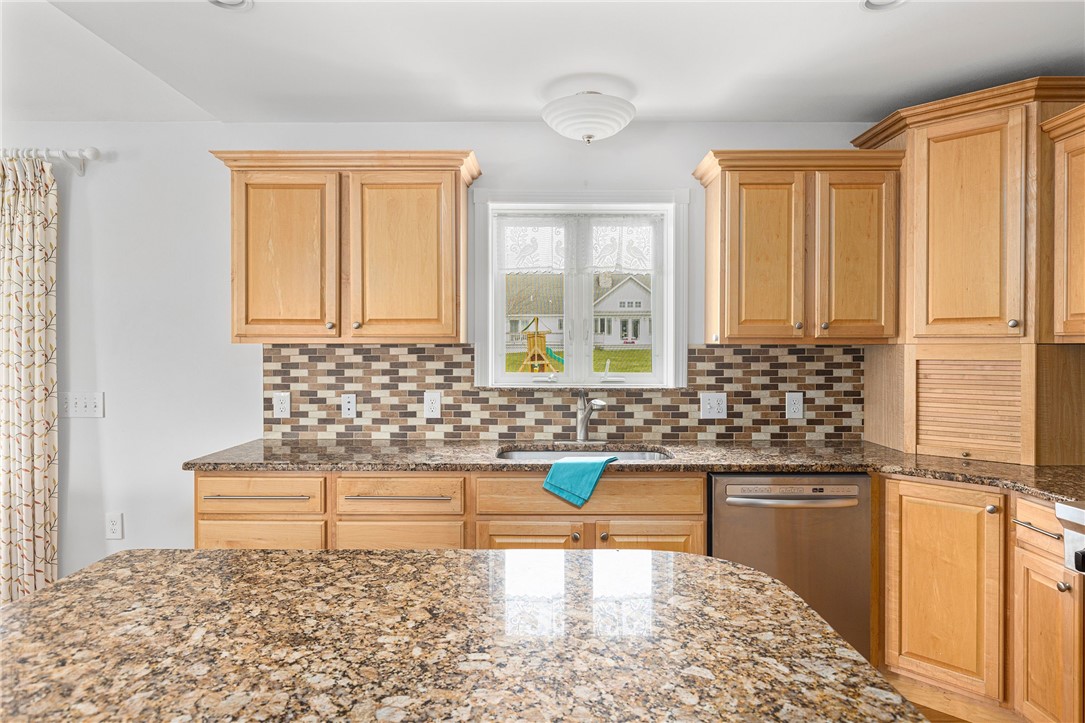 7 Gooseberry Road Newport, RI 02840 - Photo 19 of 35