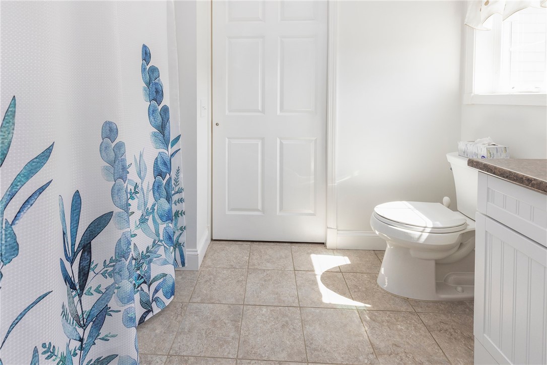 7 Gooseberry Road Newport, RI 02840 - Photo 31 of 35