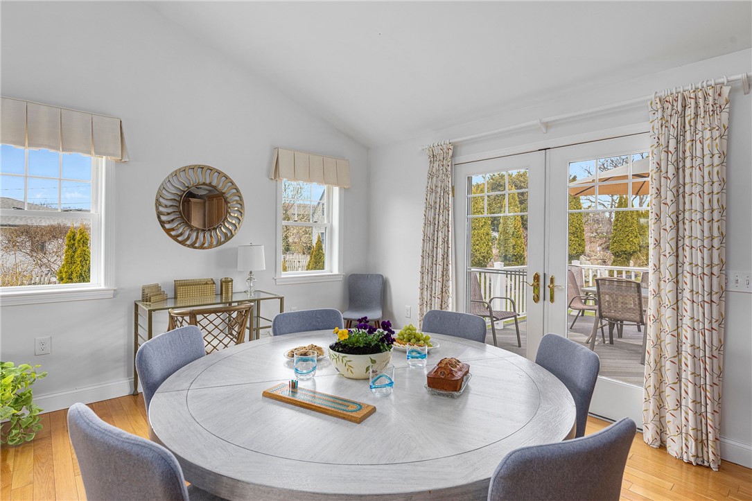 7 Gooseberry Road Newport, RI 02840 - Photo 9 of 35