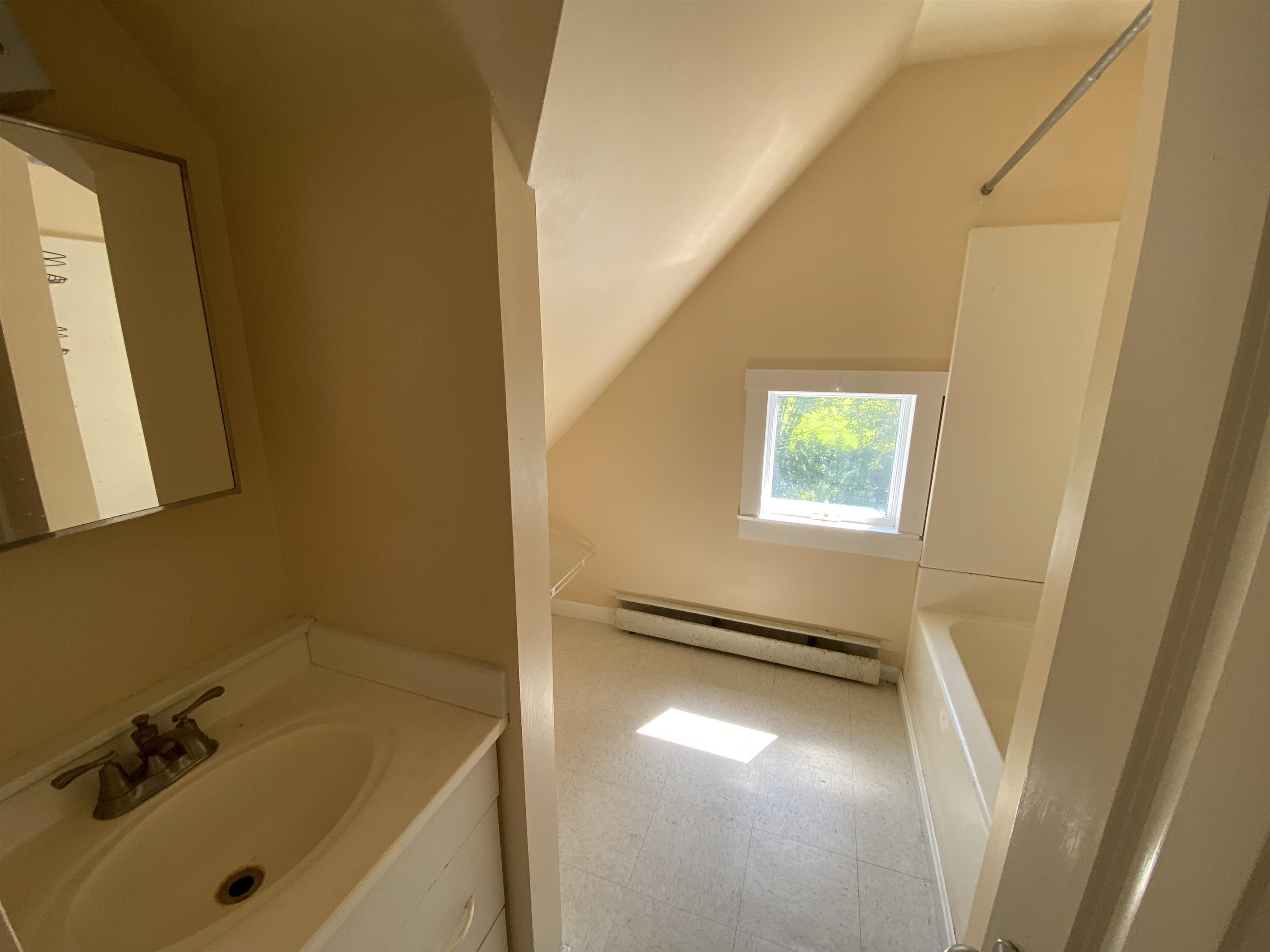 80 Williams Street Lyndon, VT 05851 - Photo 12 of 39