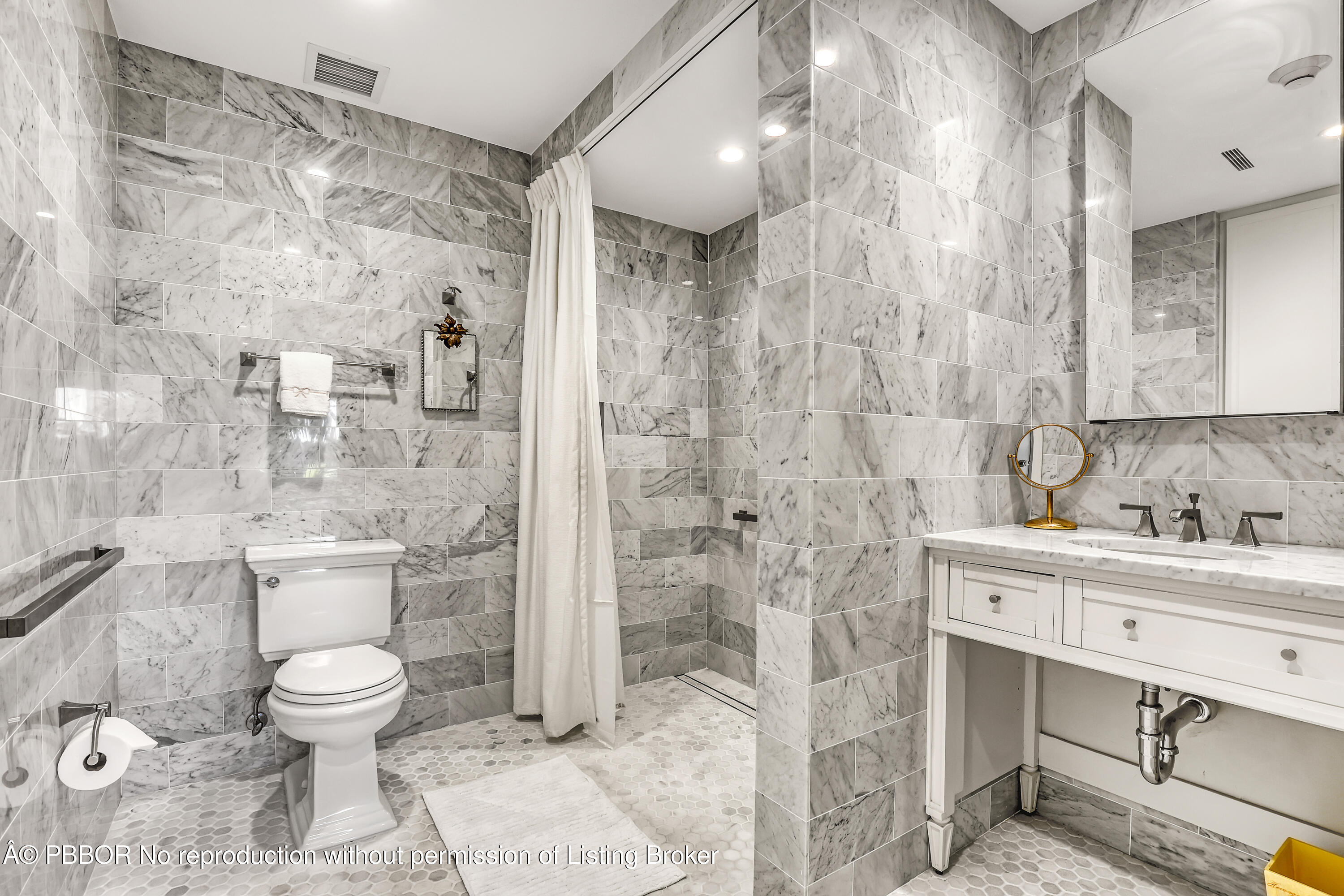 44 Cocoanut Row, Unit 302B Palm Beach, FL 33480 - Photo 19 of 25 Primary Bath