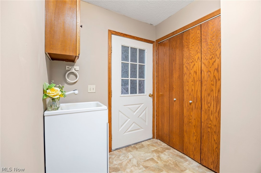 6585 Stone Road Medina, OH 44256 - Photo 18 of 49