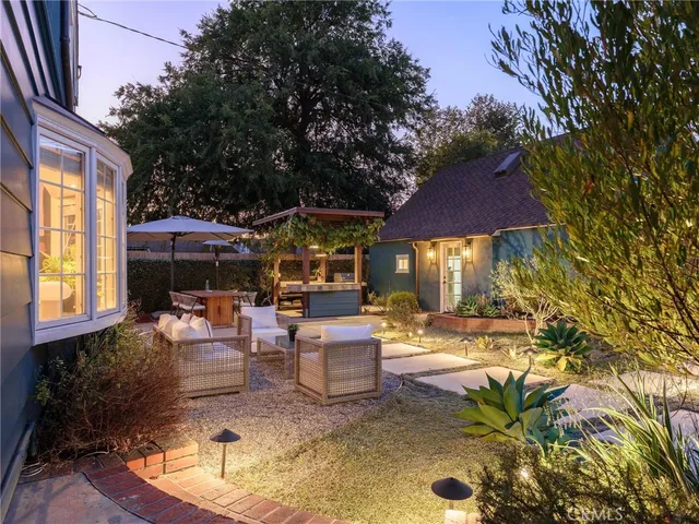 $1,698,000 | 909 East Marshall Place, Long Beach, CA 90807