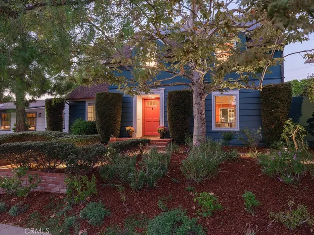 $1,698,000 | 909 East Marshall Place, Long Beach, CA 90807